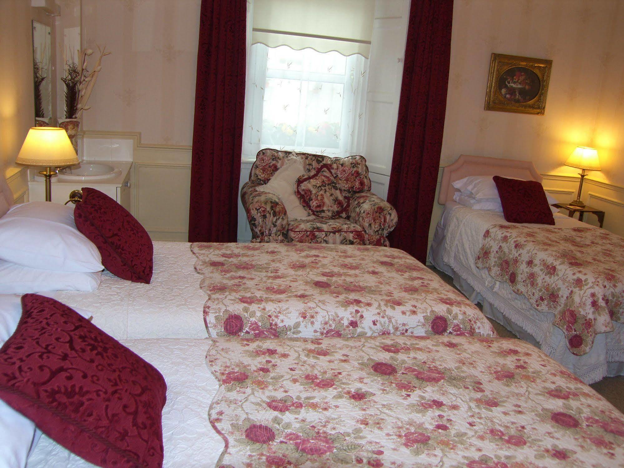 Comelybank Guesthouse Crieff Eksteriør bilde