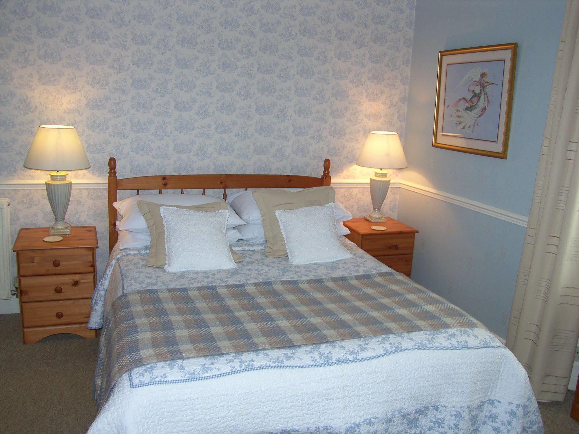 Comelybank Guesthouse Crieff Eksteriør bilde