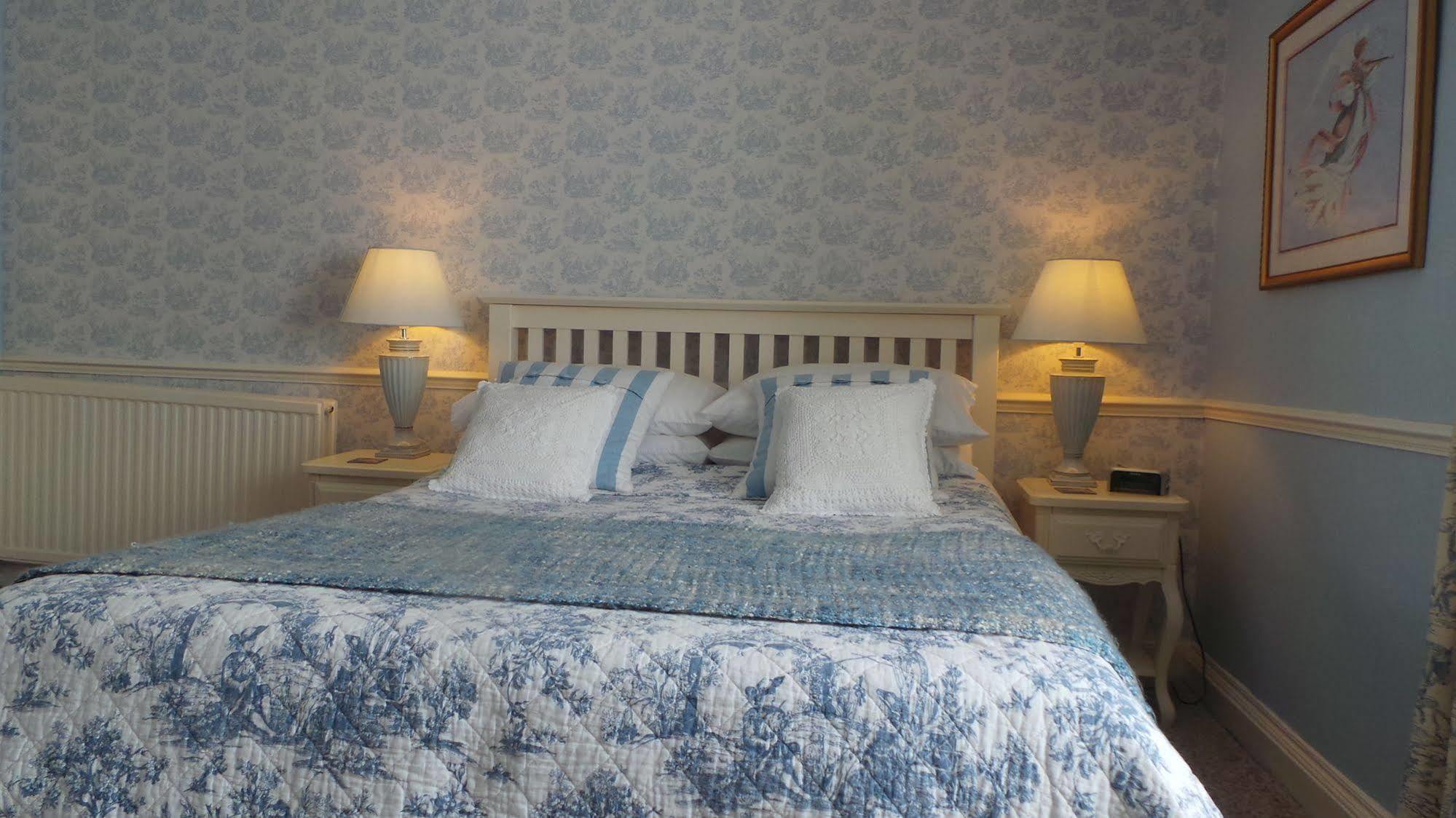 Comelybank Guesthouse Crieff Eksteriør bilde