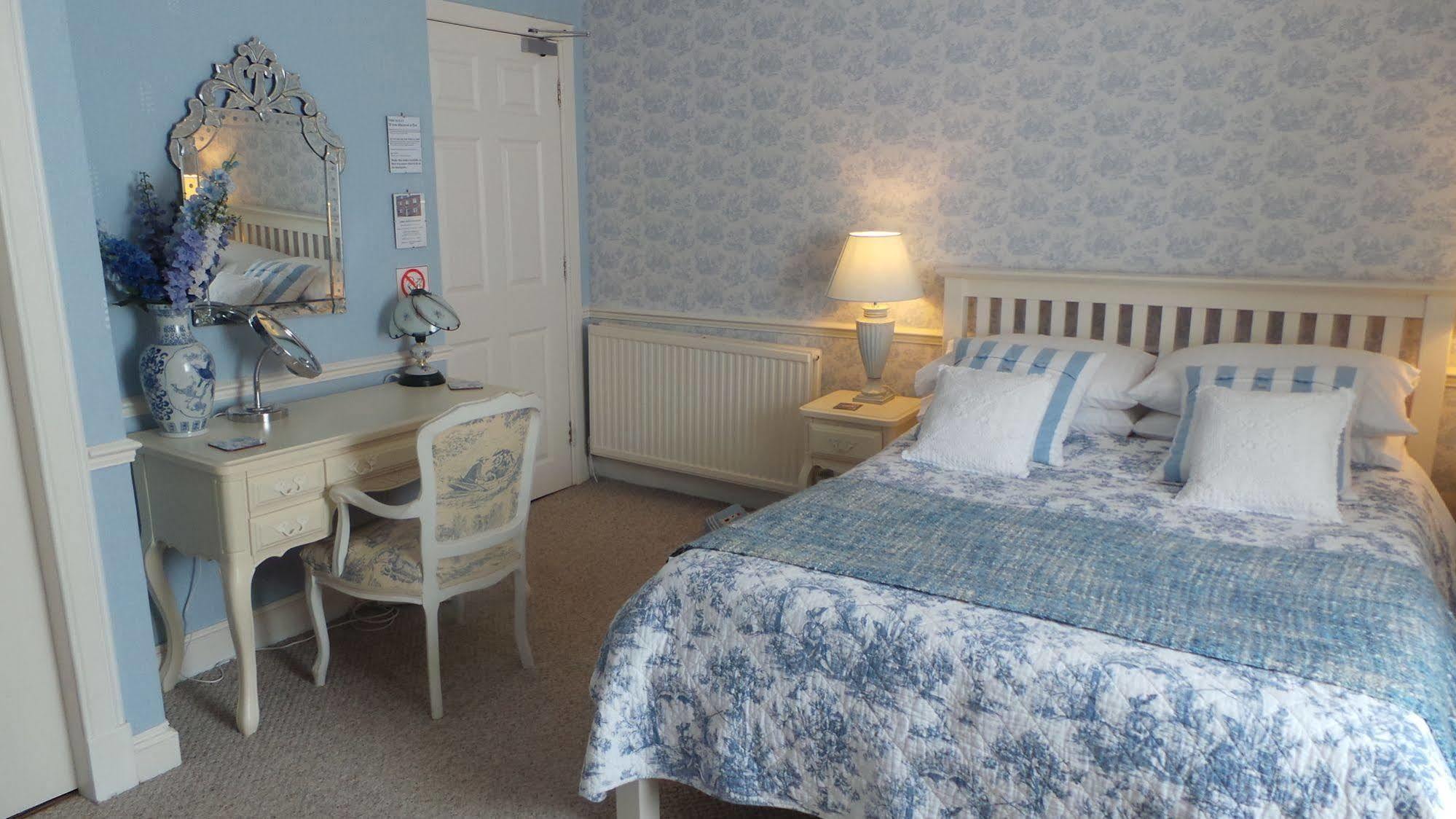 Comelybank Guesthouse Crieff Eksteriør bilde